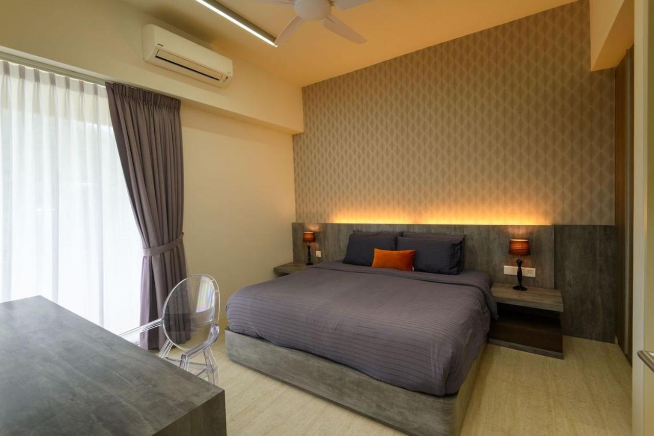 By The Sea Beach Front Apartment Batu Feringgi Exterior foto