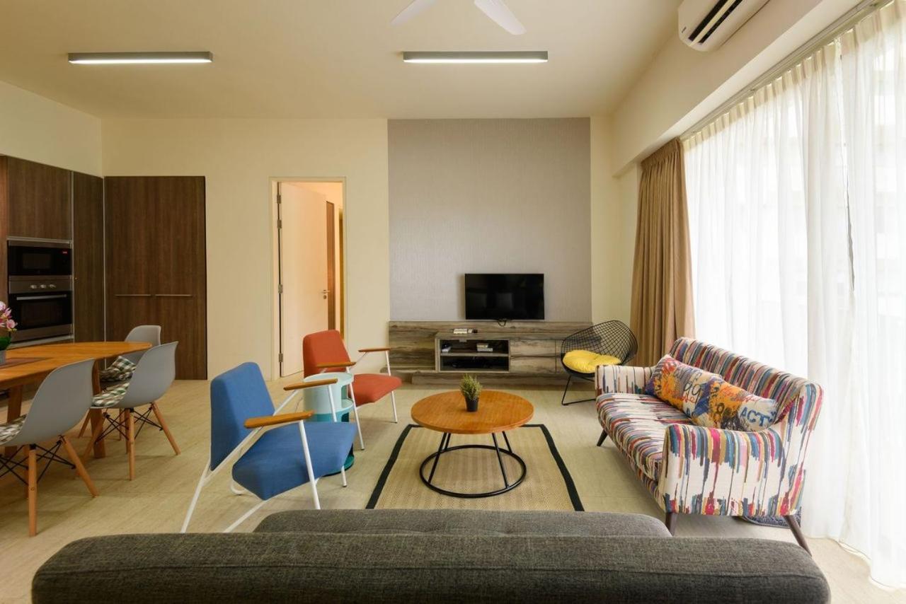 By The Sea Beach Front Apartment Batu Feringgi Exterior foto