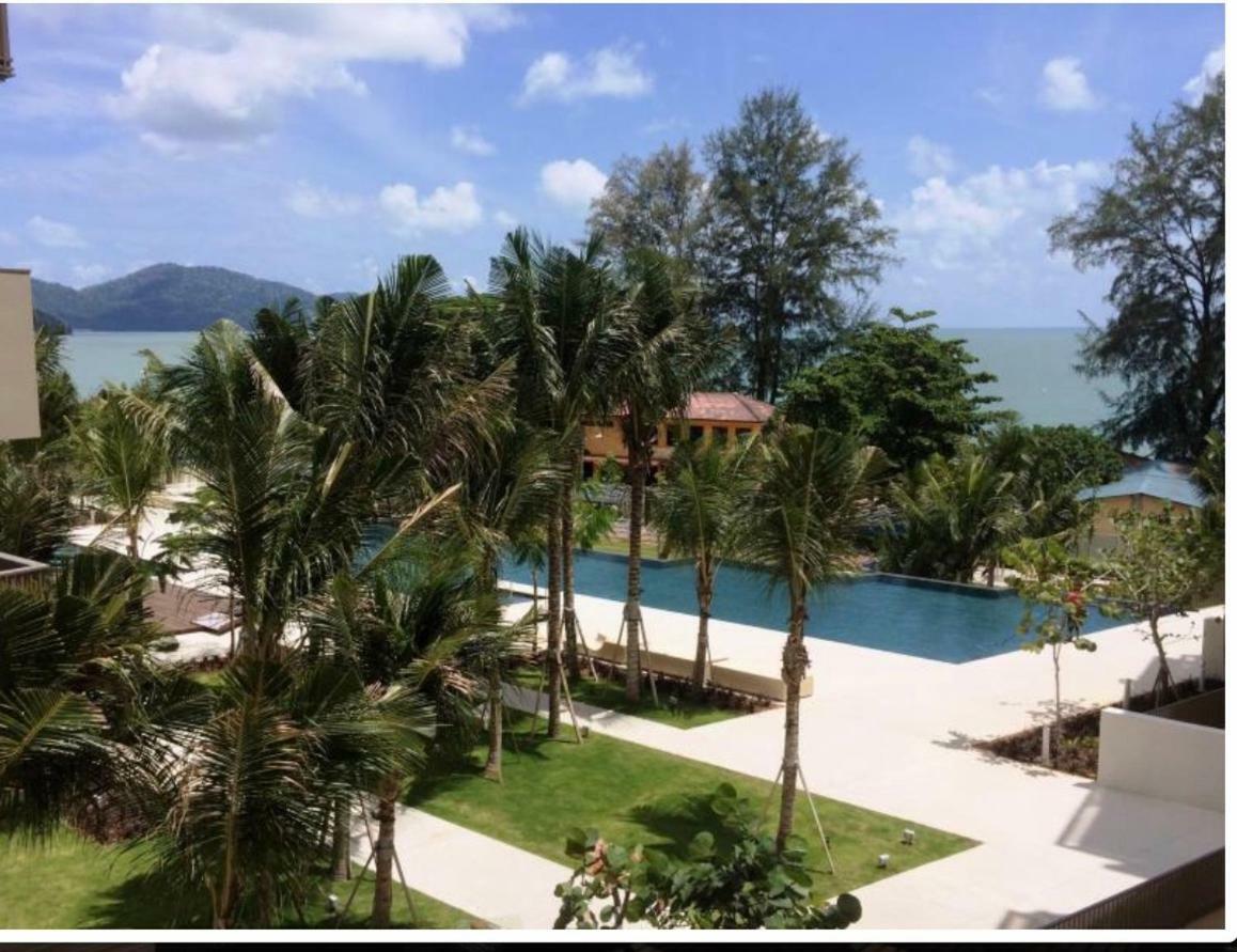 By The Sea Beach Front Apartment Batu Feringgi Exterior foto