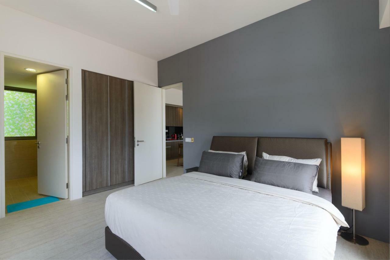 By The Sea Beach Front Apartment Batu Feringgi Exterior foto