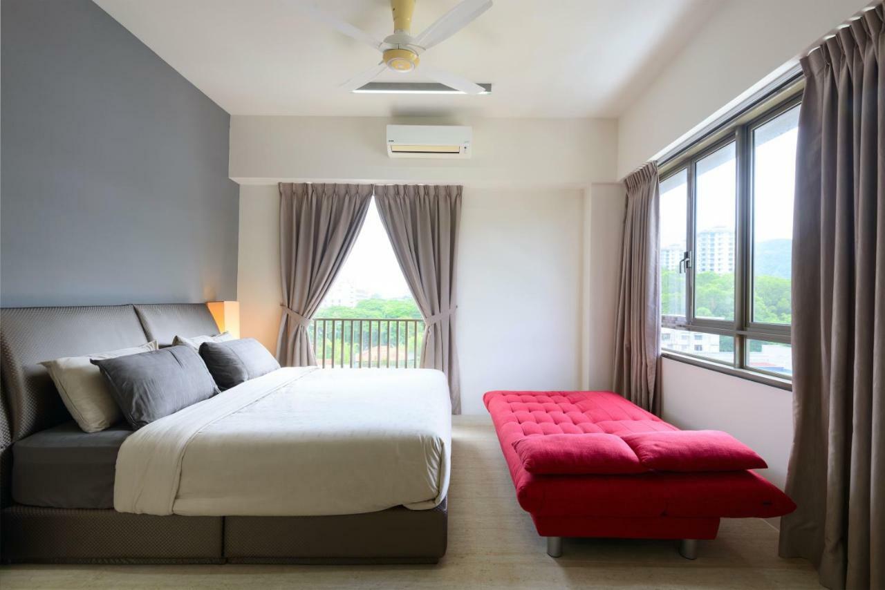 By The Sea Beach Front Apartment Batu Feringgi Exterior foto